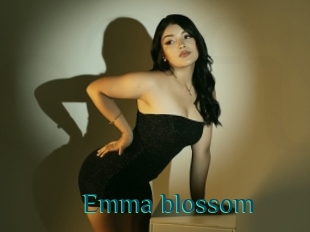 Emma_blossom
