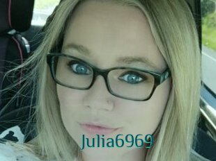 Julia6969