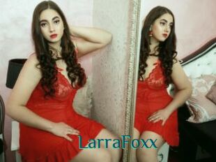 LarraFoxx