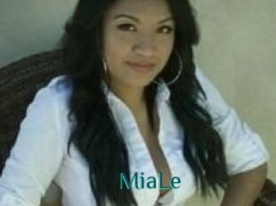 Mia_Le