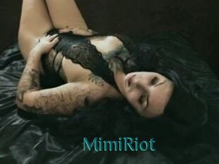 Mimi_Riot