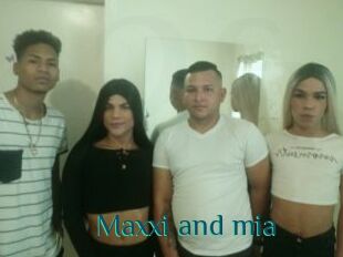 Maxxi_and_mia