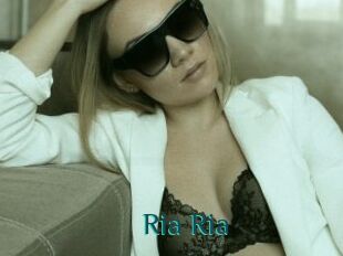Ria_Ria