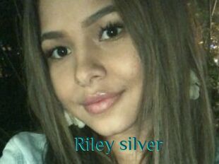 Riley_silver