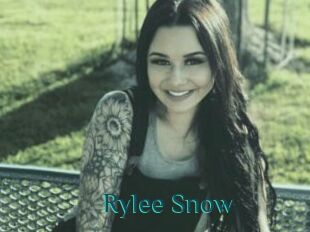 Rylee_Snow