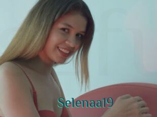 Selenaa19