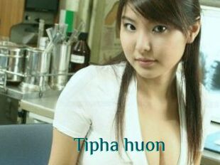 Tipha_huon